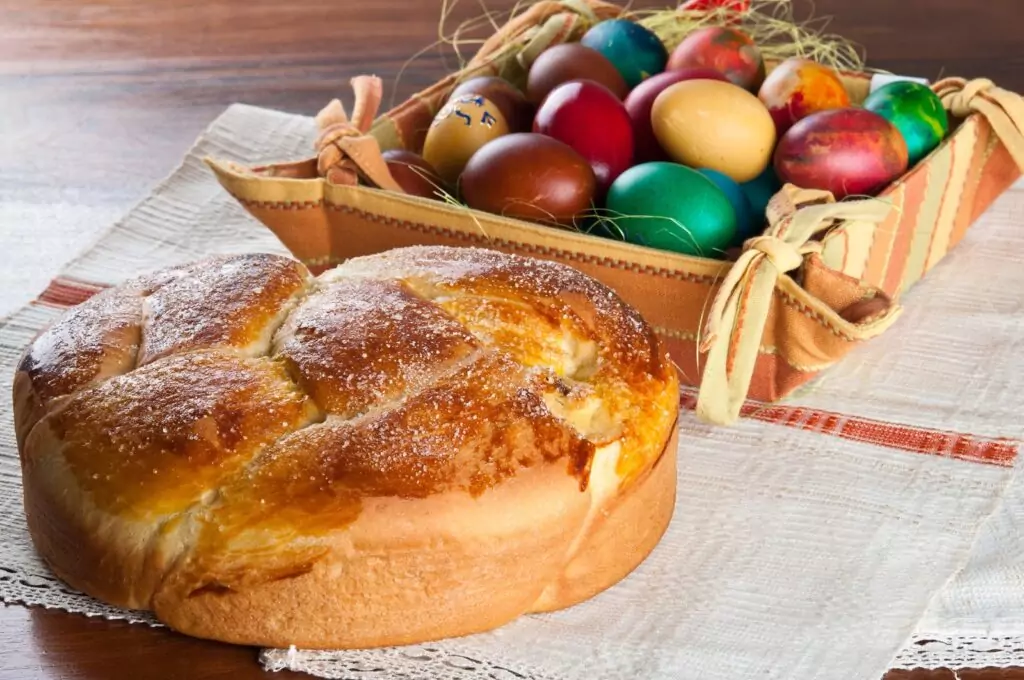 Великденски козунак Великденски козунак