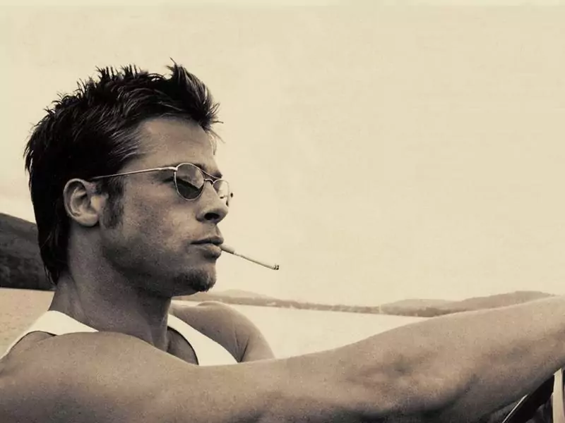 Жените вънуват знаменитости