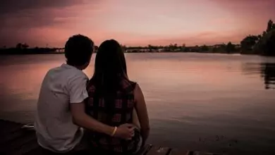 10 признака че той те харесва