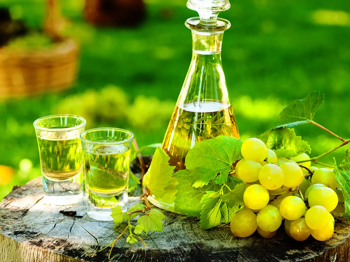 Ракията лекува