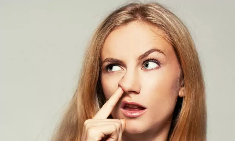 Бъркането в носа