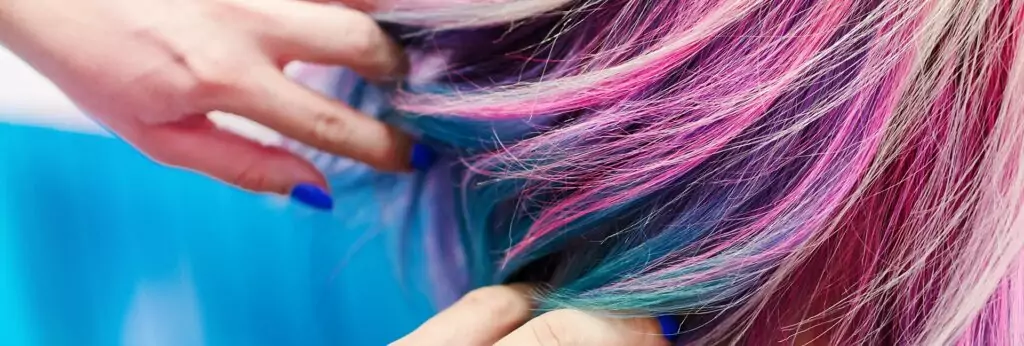 Кичури за късмет - ярката боя