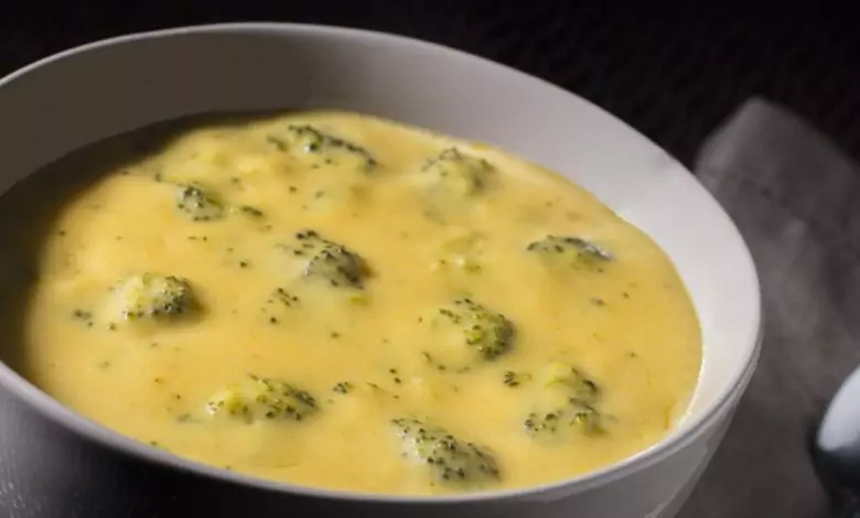 Супа със сирене и броколи