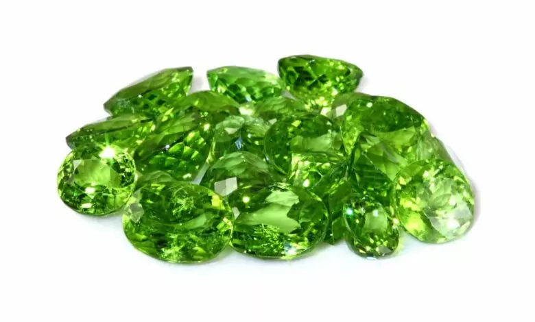 Хризолит (перидот, оливин)