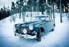 кола през зимата