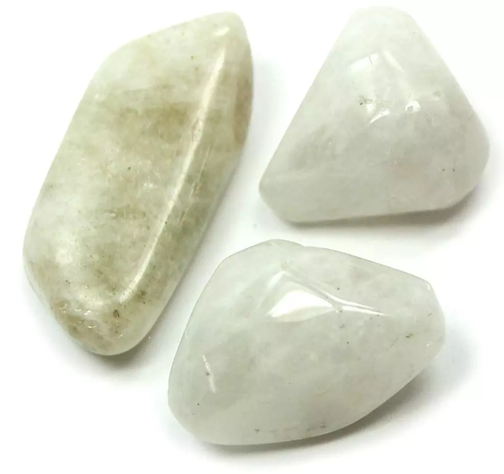 Кристал Лунен Камък