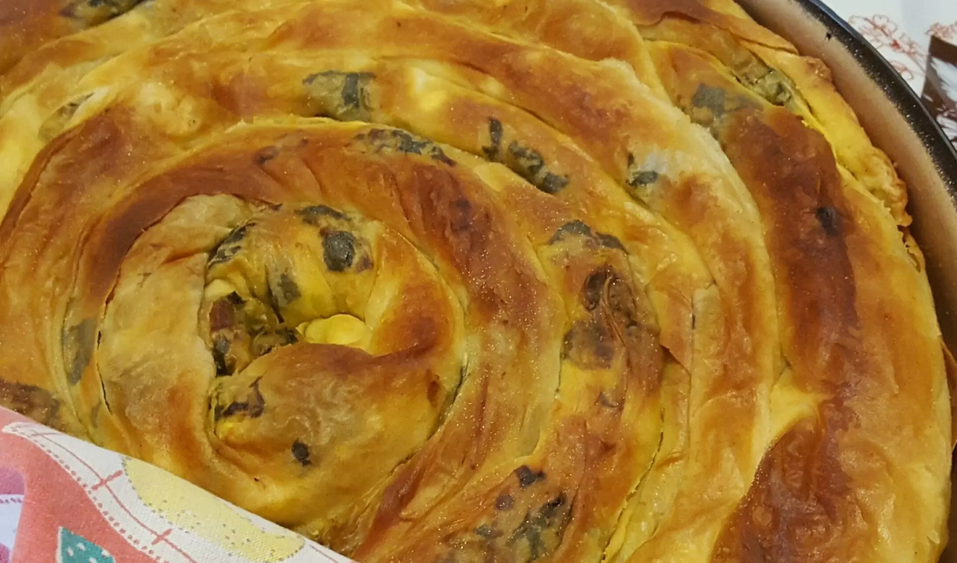 Празнична баница с лапад