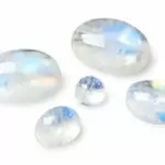 Лунен камък