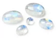 Лунен камък