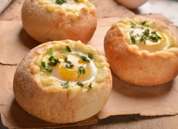 пълнени питки с яйце