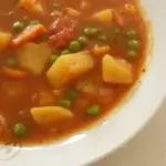 Картофена яхния с грах