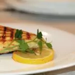 Пилешка пържола с гарнитура