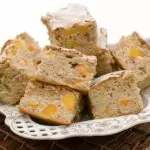 Сладкиш от праскови