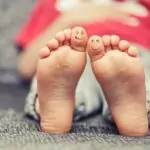 Зимни грижи за уморени крака