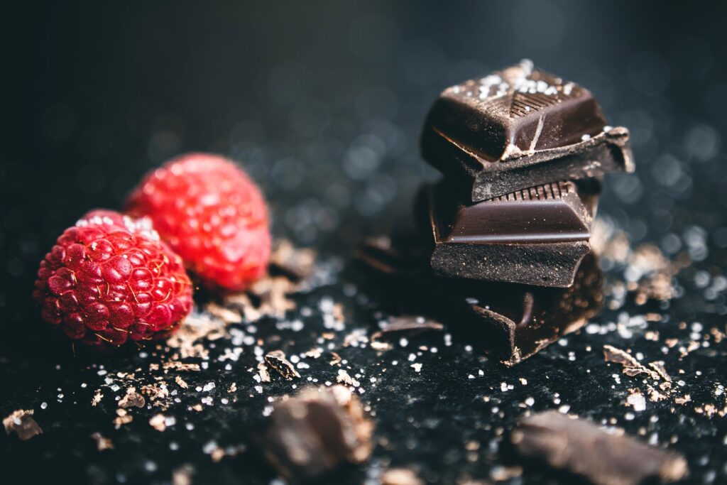 Тъмният шоколад възбужда по-силно от целувките 