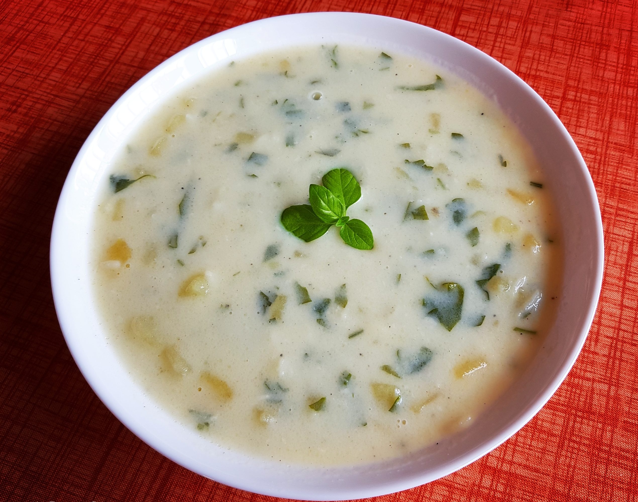 Млечно-картофена супа