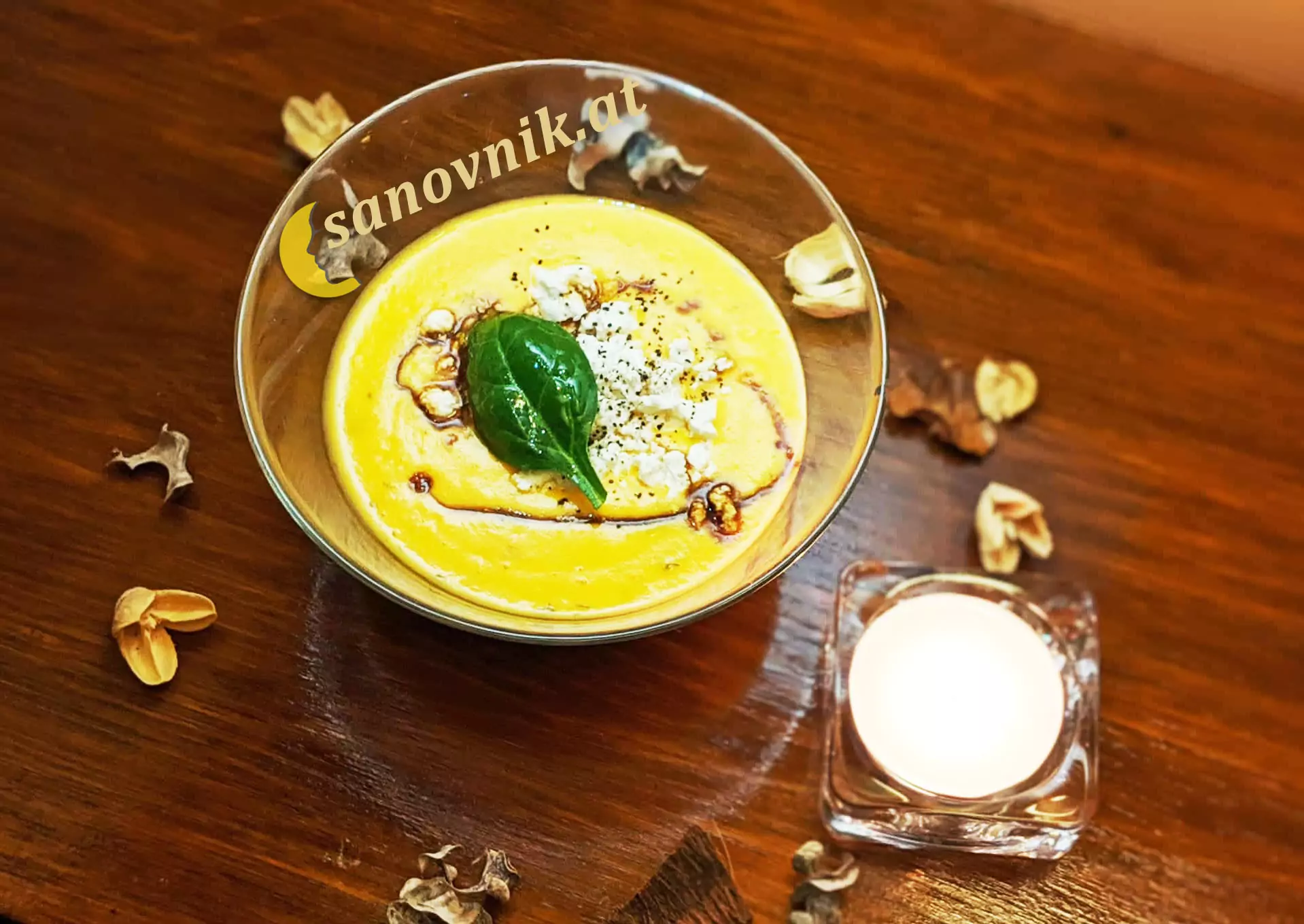 крем супа с моркови и картофи