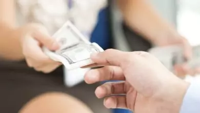 пари назаем