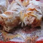 Баница с ябълки и локум