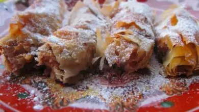 Баница с ябълки и локум