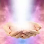 Лечение с енергията на дланите