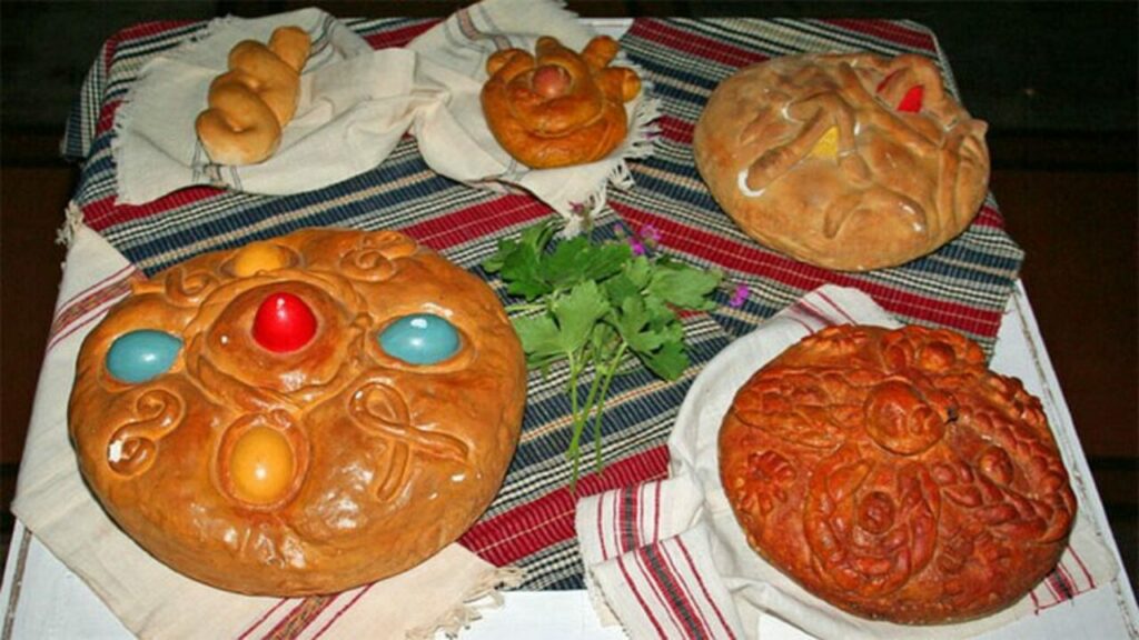 Великденските обредни хлябове