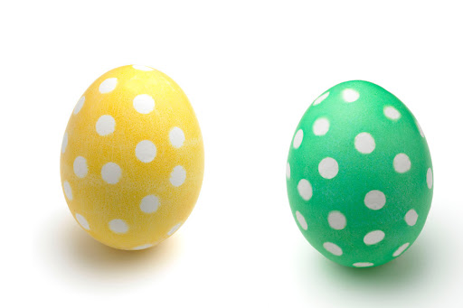 15 оригинални идеи за боядисване на яйца - точици