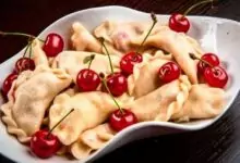 Кнедли с извара и череши