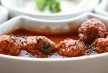 кюфтета с доматен сос