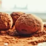 Бонбони с лешников тахан