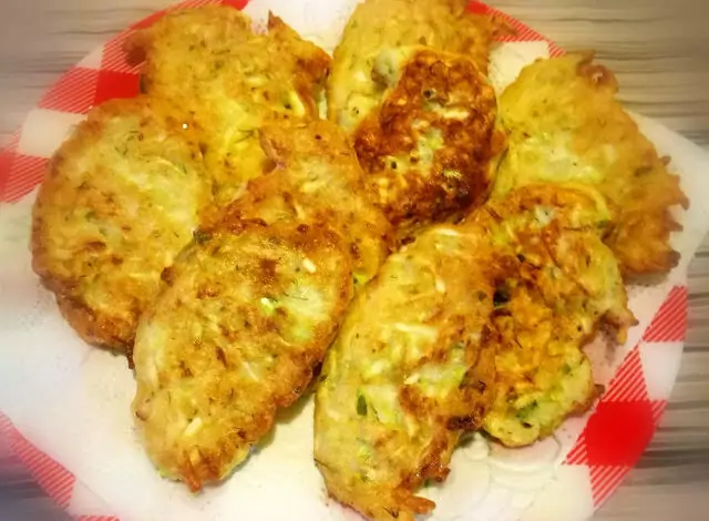 пухкави кюфтета от тиквички