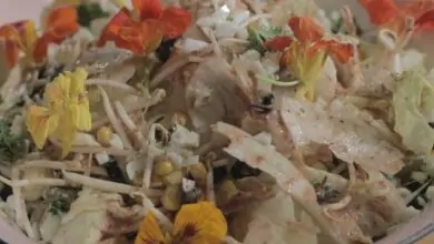 Салата с айсберг и малинов дресинг