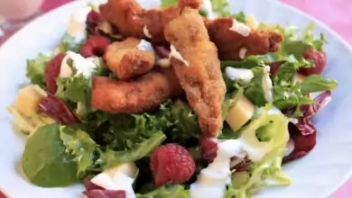 Салата с пуешко и малини