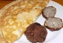 кюфтета с омлет