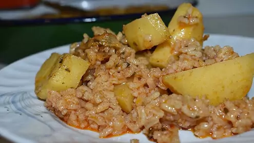 Картофи с ориз или булгур