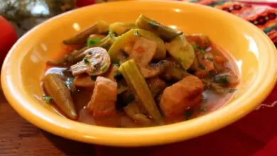 свинско с бамя