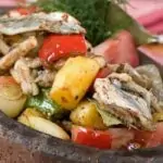 Задушена риба в гърне