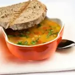 Пъстра градинарска супа