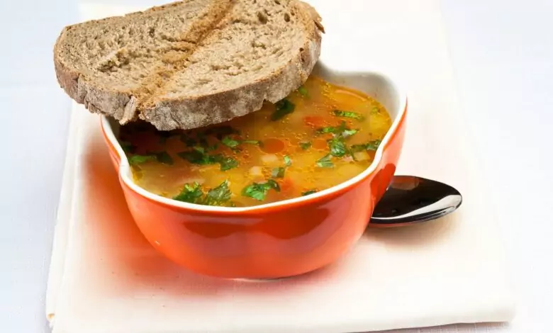 пъстра градинарска супа